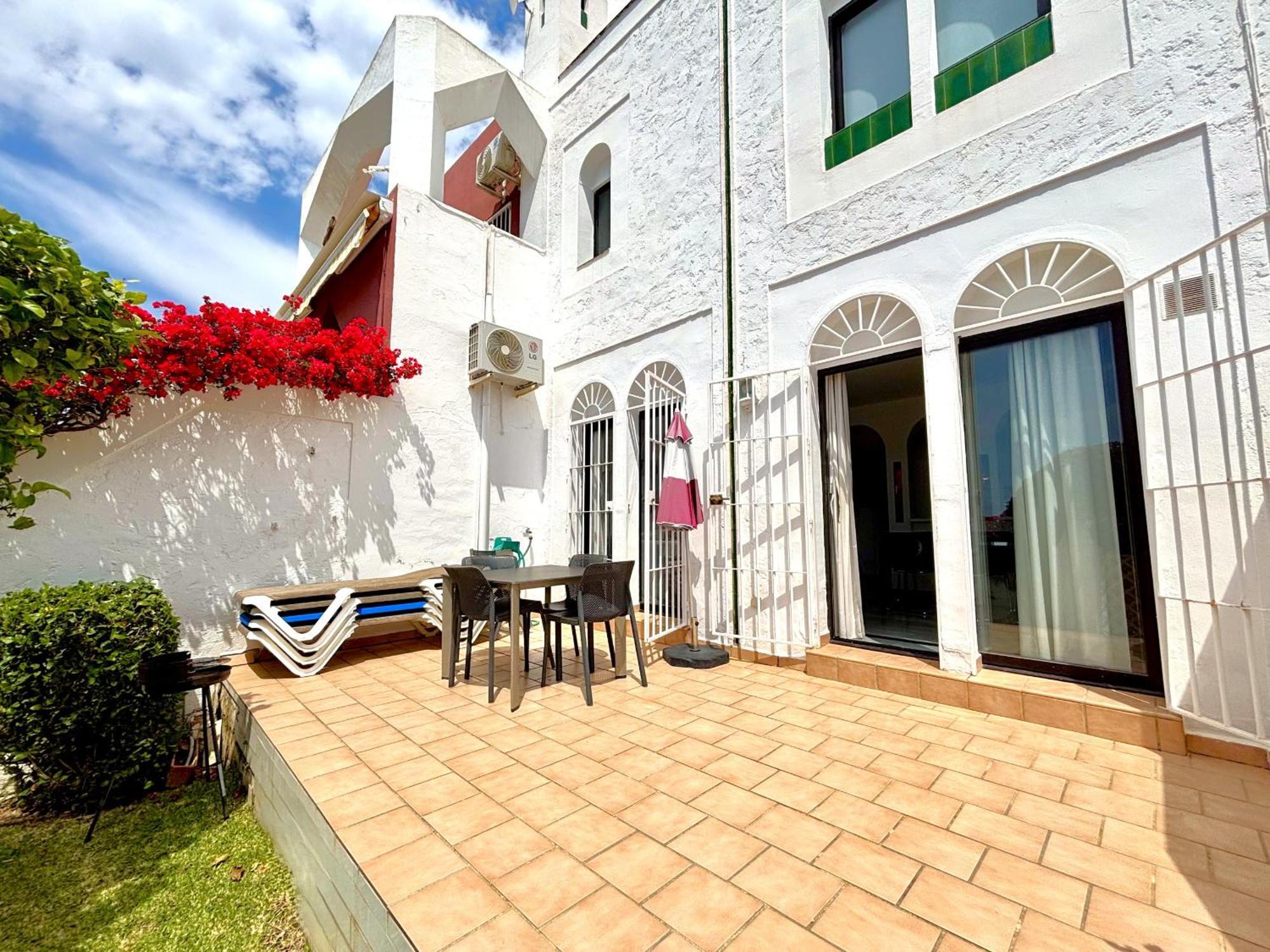 Urb. Alhambra Ii 15 Ferienhaus Nerja